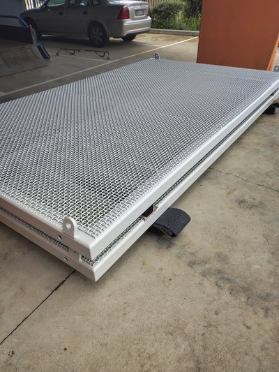 Block Mesh Iron Metal