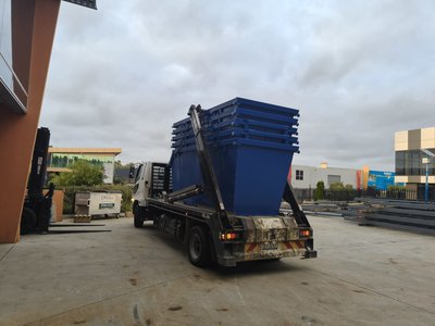 New Old Bin Sandblasting Priming Truck